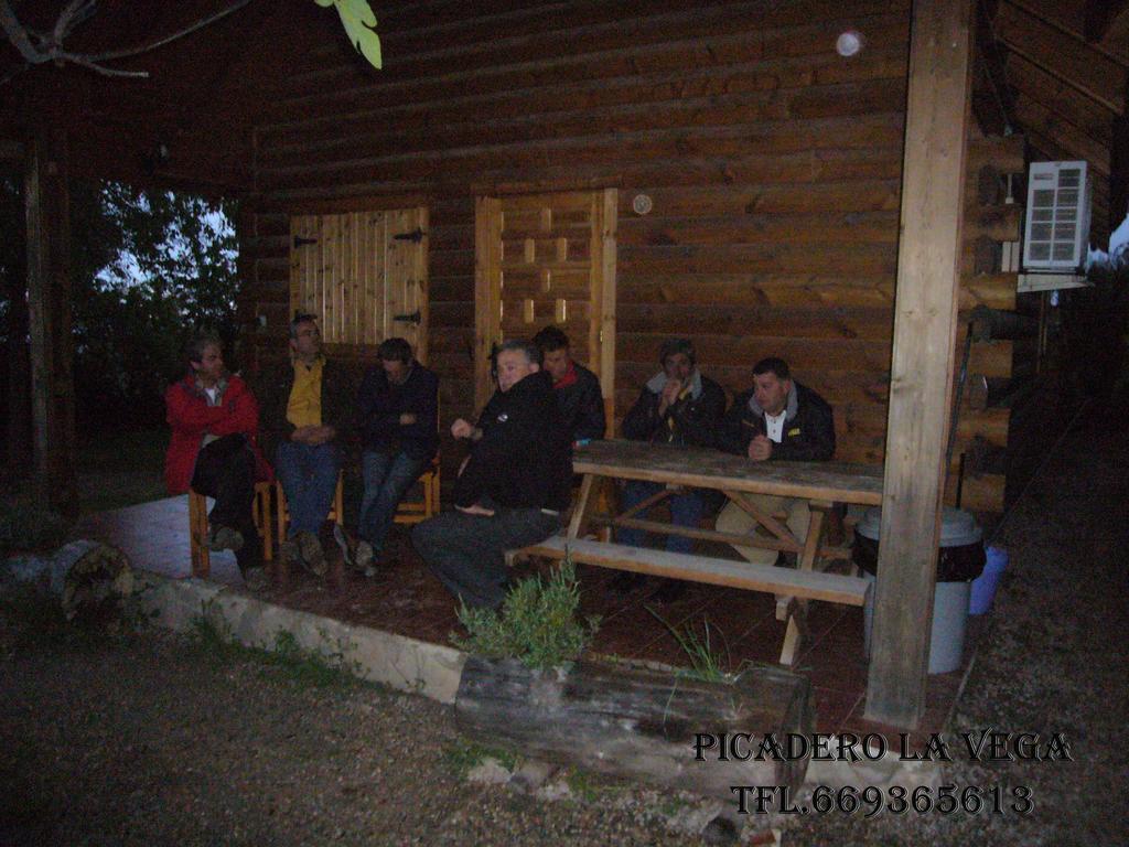 Cabana De Madera La Encina Burunchel Exterior photo